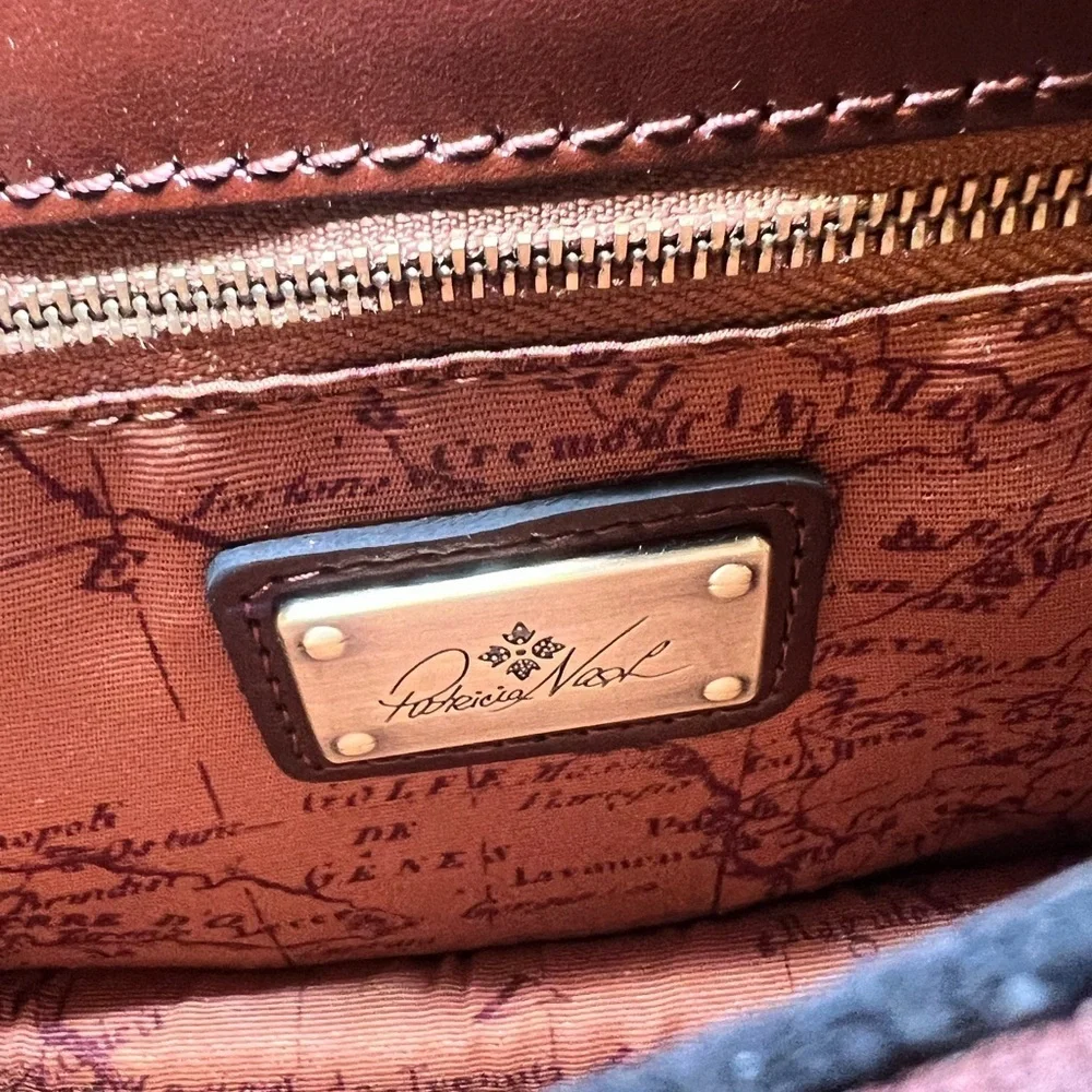 NWT Patricia Nash Discovery Collection: Atessa Postcard Leather Crossbody